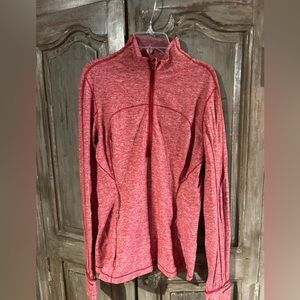 lululemon Run Briskly 1/2 Zip in Heathered Dark Red